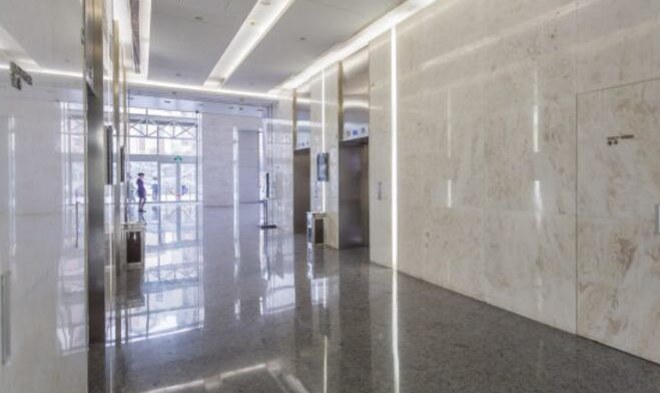 北京远洋国际中心 开发商直租010-58674996电梯间